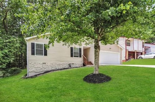 5485 Pepperwood Ct, Stone Mountain, GA 30087
