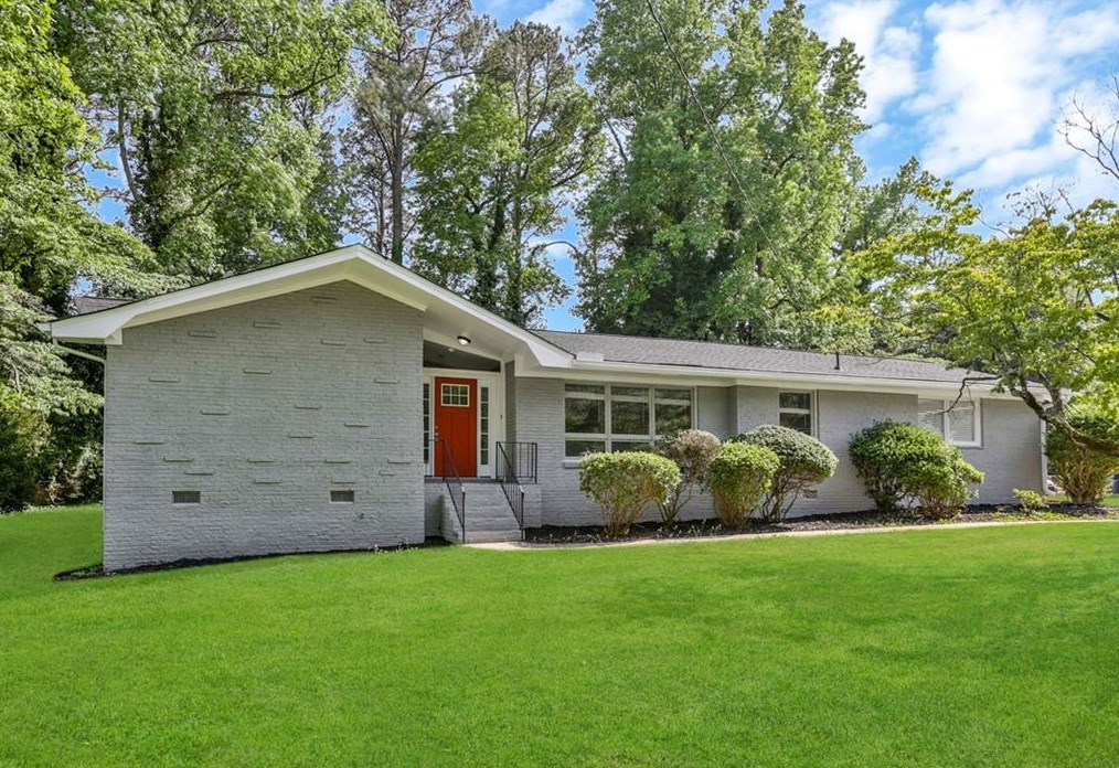 3096 Laura Ln, Lithia Springs, GA 30122