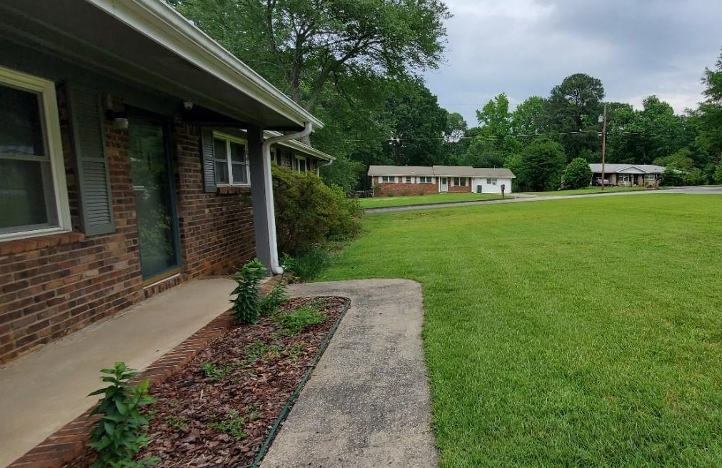 3779 Burnt Orange Dr, Douglasville, GA 30135-3327