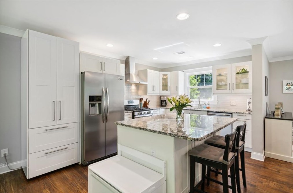 704 Medlock Rd, Decatur GA  30033-5513 exterior