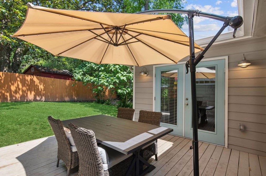 704 Medlock Rd, Decatur GA  30033-5513 exterior