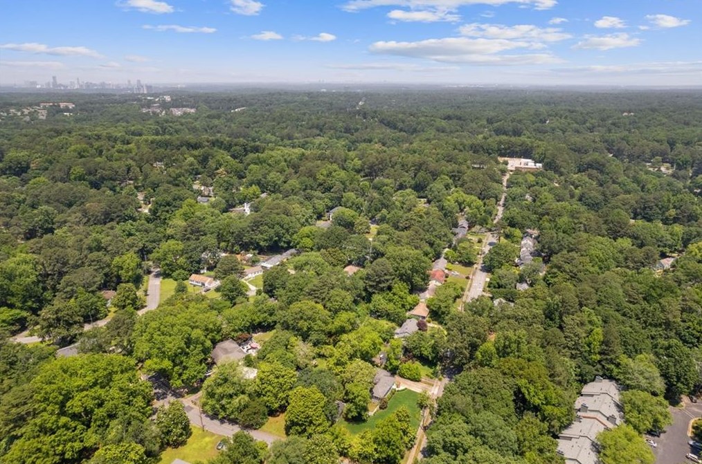 704 Medlock Rd, Decatur GA  30033-5513 exterior