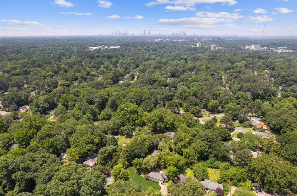 704 Medlock Rd, Decatur GA  30033-5513 exterior