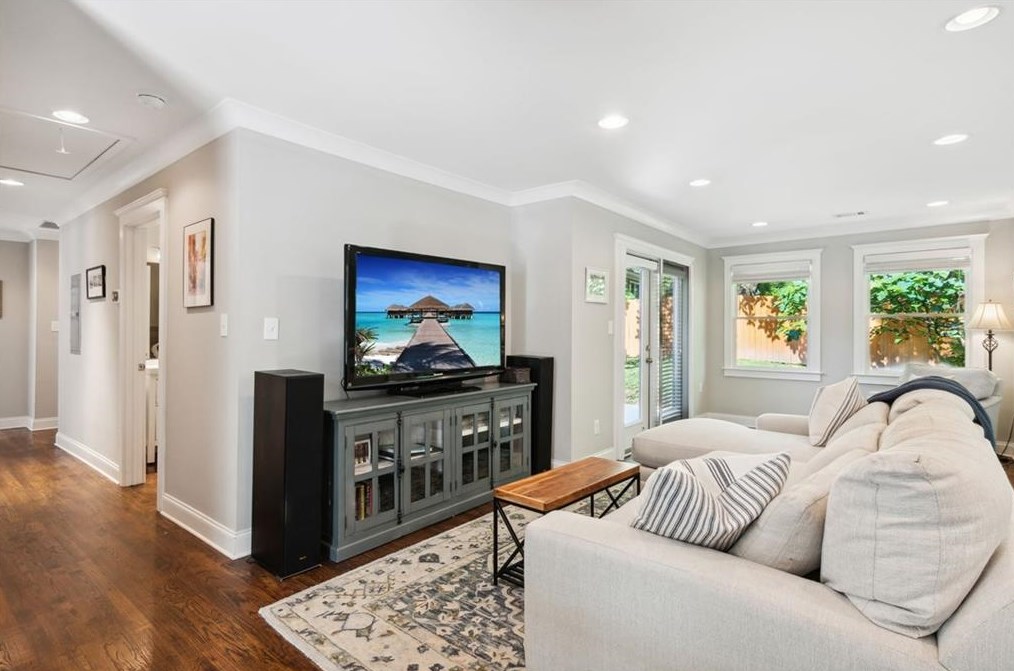 704 Medlock Rd, Decatur GA  30033-5513 exterior