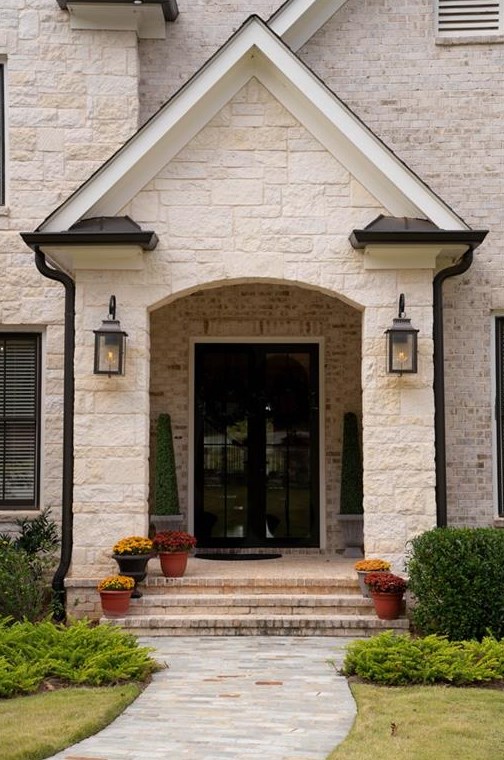 16038 Manor Club Dr, Alpharetta GA  30004-8848 exterior
