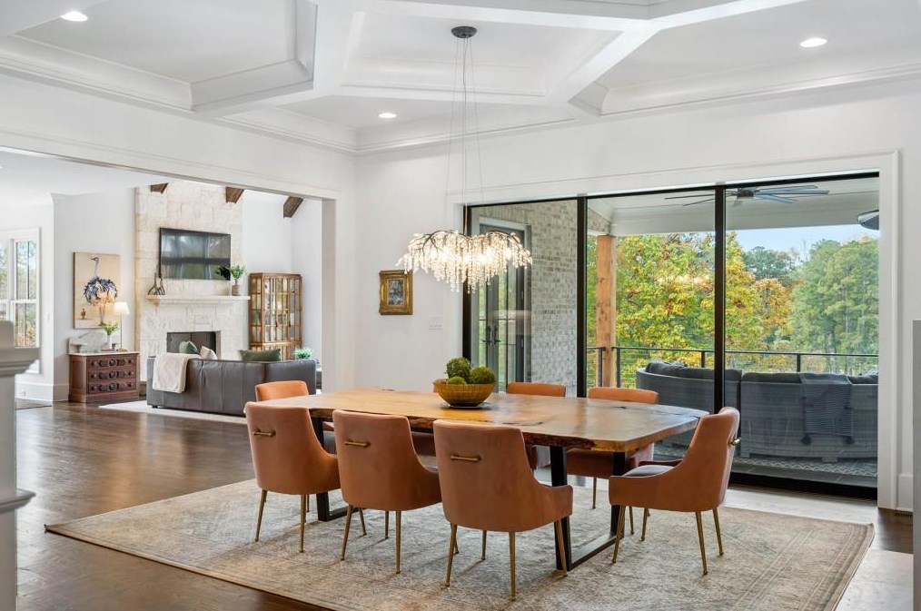 16038 Manor Club Dr, Alpharetta GA  30004-8848 exterior