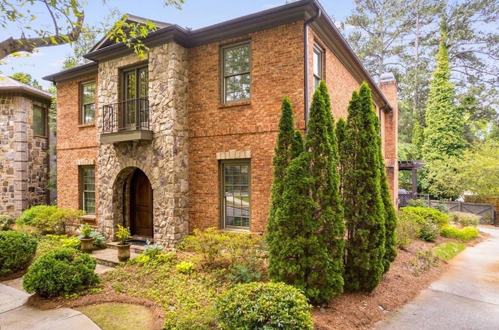 612 Concord Lake Cir, Smyrna, GA 30082-2638