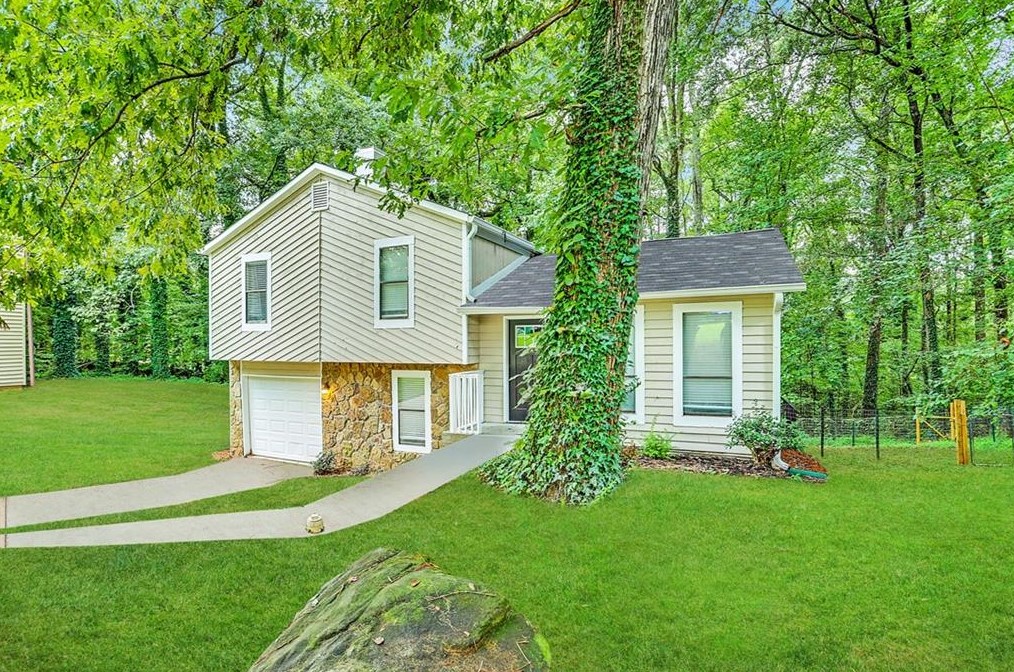 4645 Hairston Crossing Pl, Stone Mountain GA  30083-3474 exterior