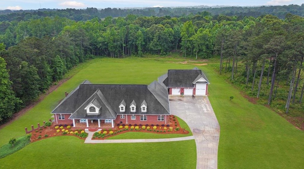 8605 Downs Rd, Winston, GA 30187