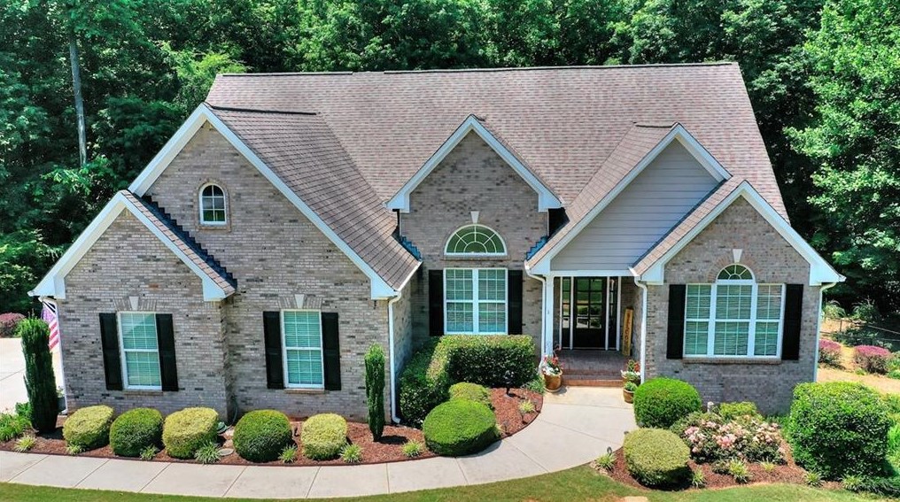 402 Southampton Cir, Hoschton, GA 30548