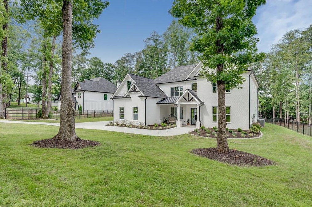1071 Bailey Woods Rd, Dacula GA  30019-0012 exterior