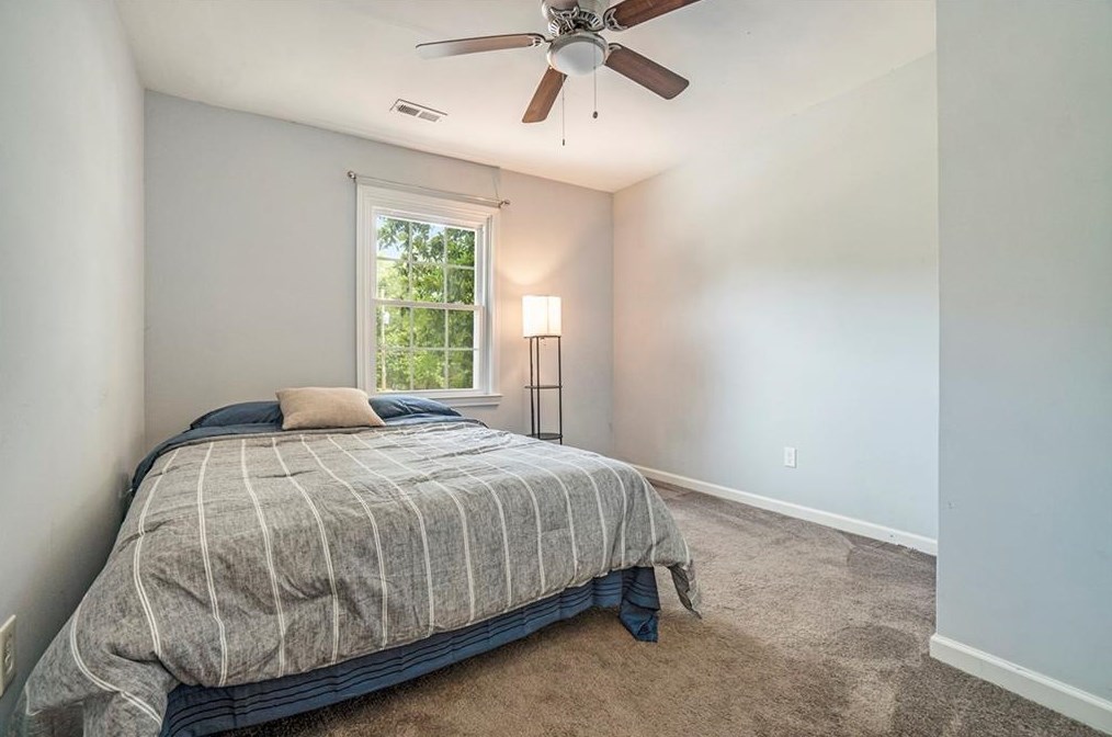 1996 Virginia Ave, Atlanta GA  30337-2539 exterior