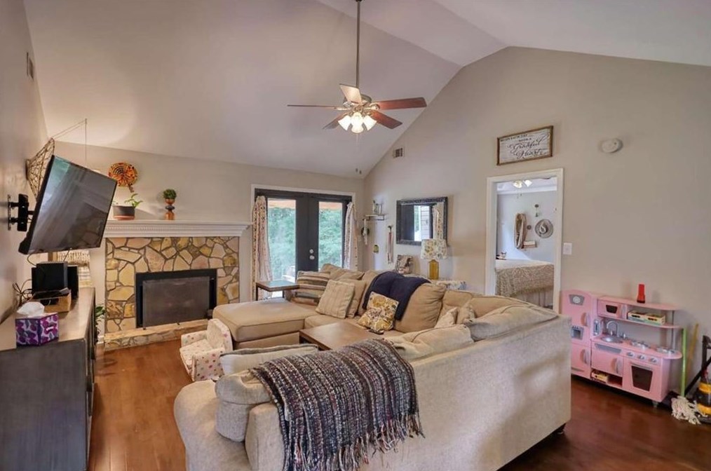 410 Ellerbe Dr, Statham, GA 30666