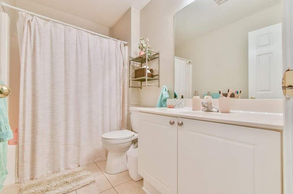 2480 Bittersweet Cir, Dacula GA  30019-6711 exterior