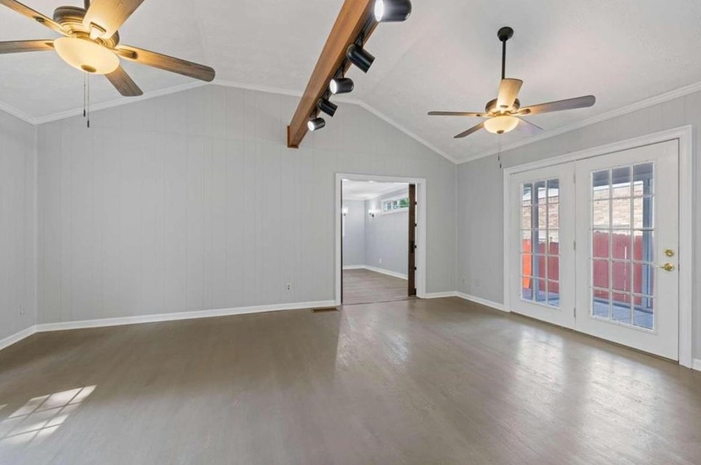 2984 Peek Rd, Atlanta GA  30318-6077 exterior