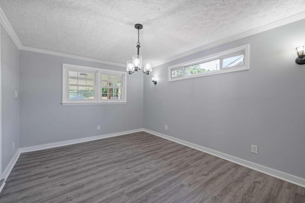 2984 Peek Rd, Atlanta GA  30318-6077 exterior