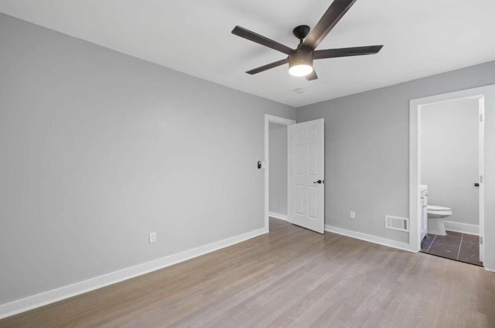 2984 Peek Rd, Atlanta GA  30318-6077 exterior