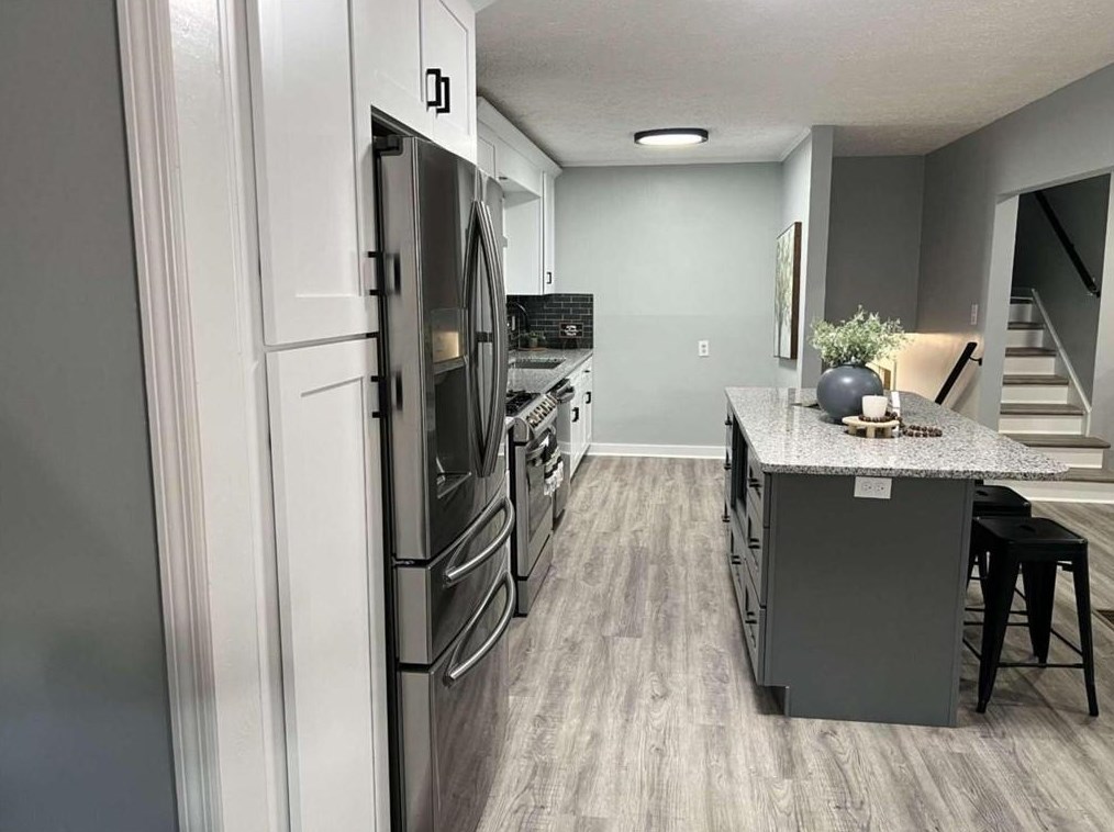 2984 Peek Rd, Atlanta GA  30318-6077 exterior