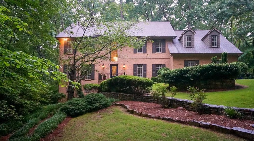 1791 Trotters Ln, Stone Mountain, GA 30087