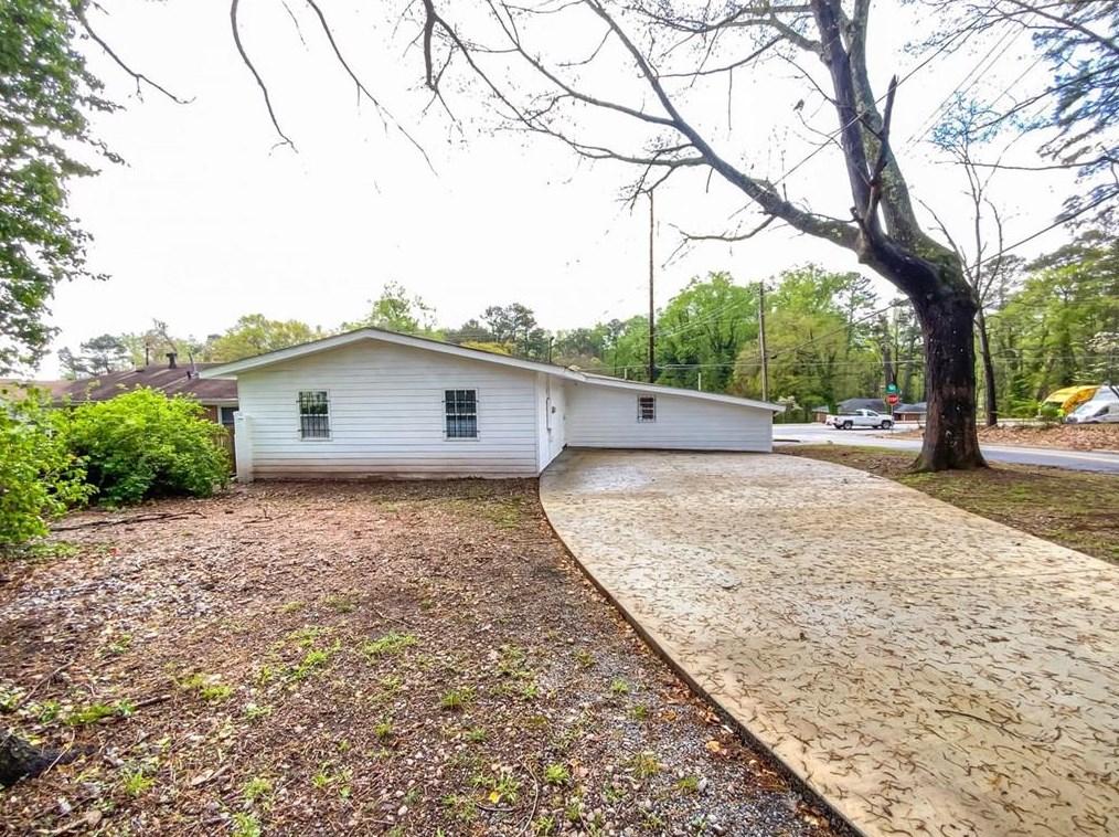 3440 Glenwood Rd, Decatur GA  30032-4467 exterior