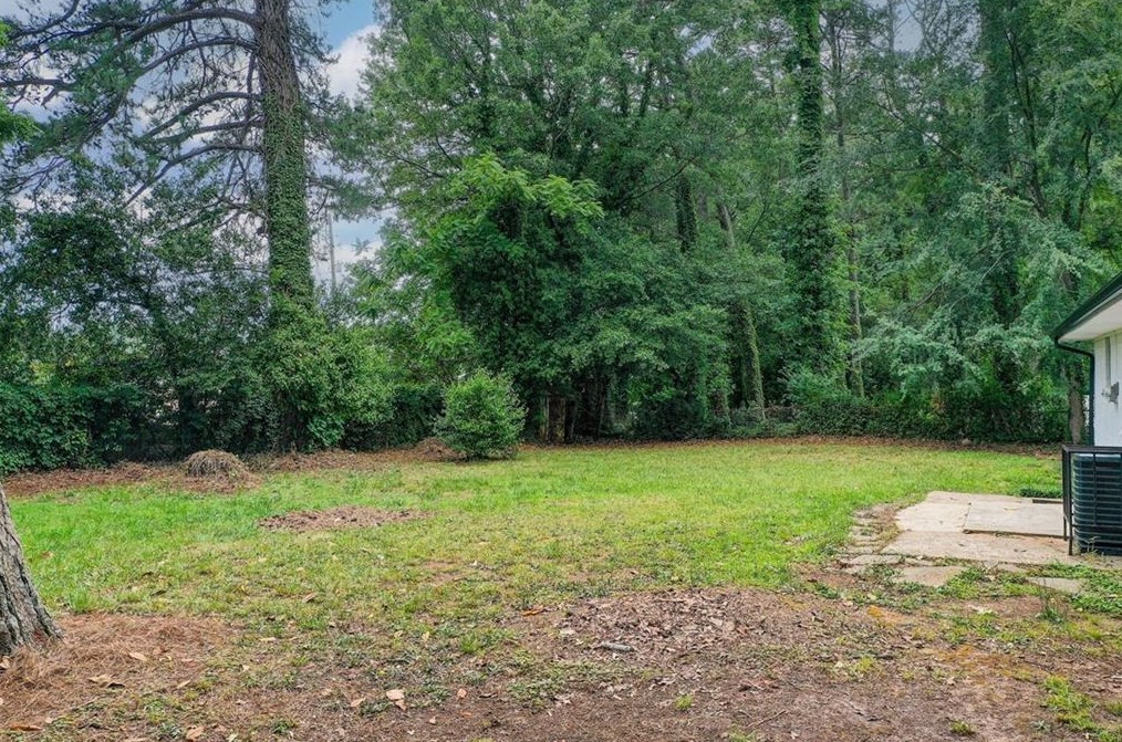 1391 Ruth Pl, Decatur GA  30035-1128 exterior