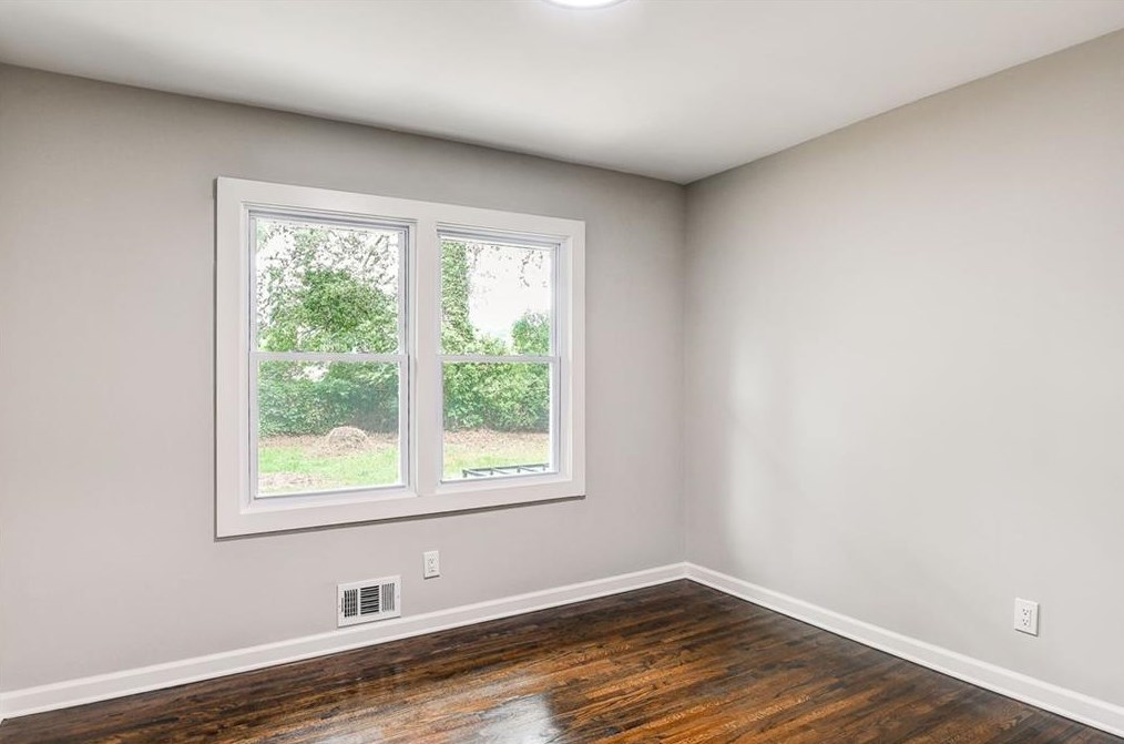 1391 Ruth Pl, Decatur GA  30035-1128 exterior