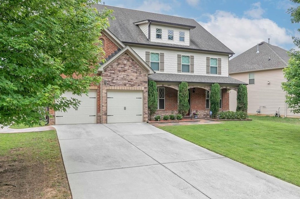 416 Fairway Dr, Acworth, GA 30101