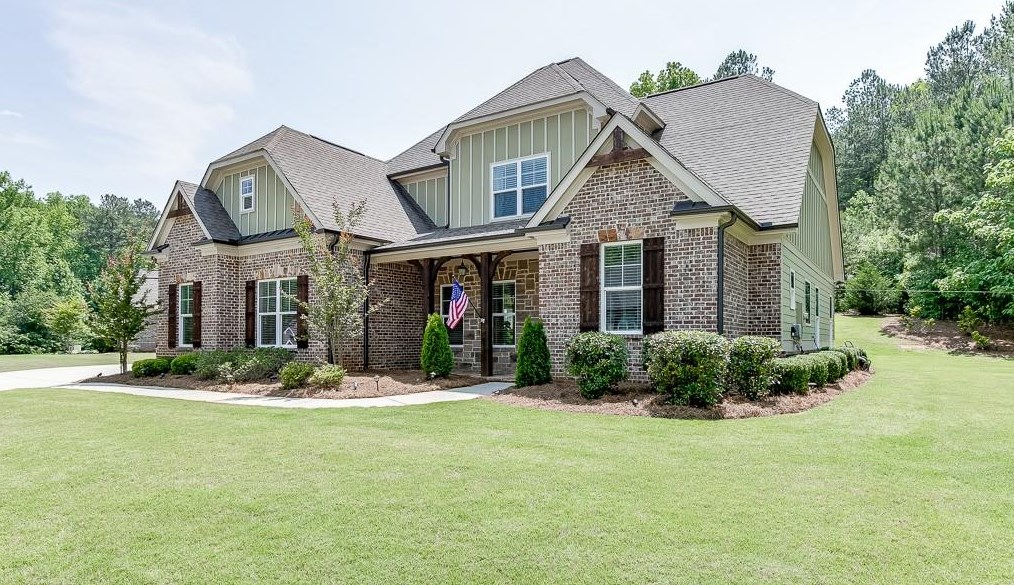 845 Walnut River Trl, Hoschton, GA 30548