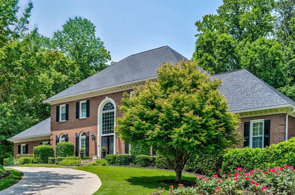 11990 Brookfield Club Dr, Roswell, GA 30075-1242