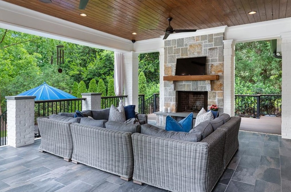 3959 Wieuca Rd, Atlanta GA  30342-3850 exterior