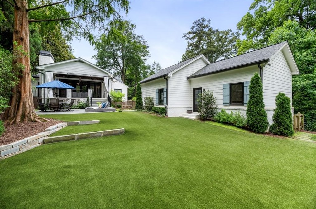 3959 Wieuca Rd, Atlanta GA  30342-3850 exterior