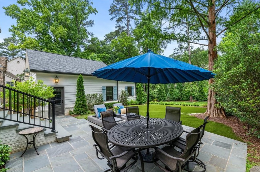 3959 Wieuca Rd, Atlanta GA  30342-3850 exterior