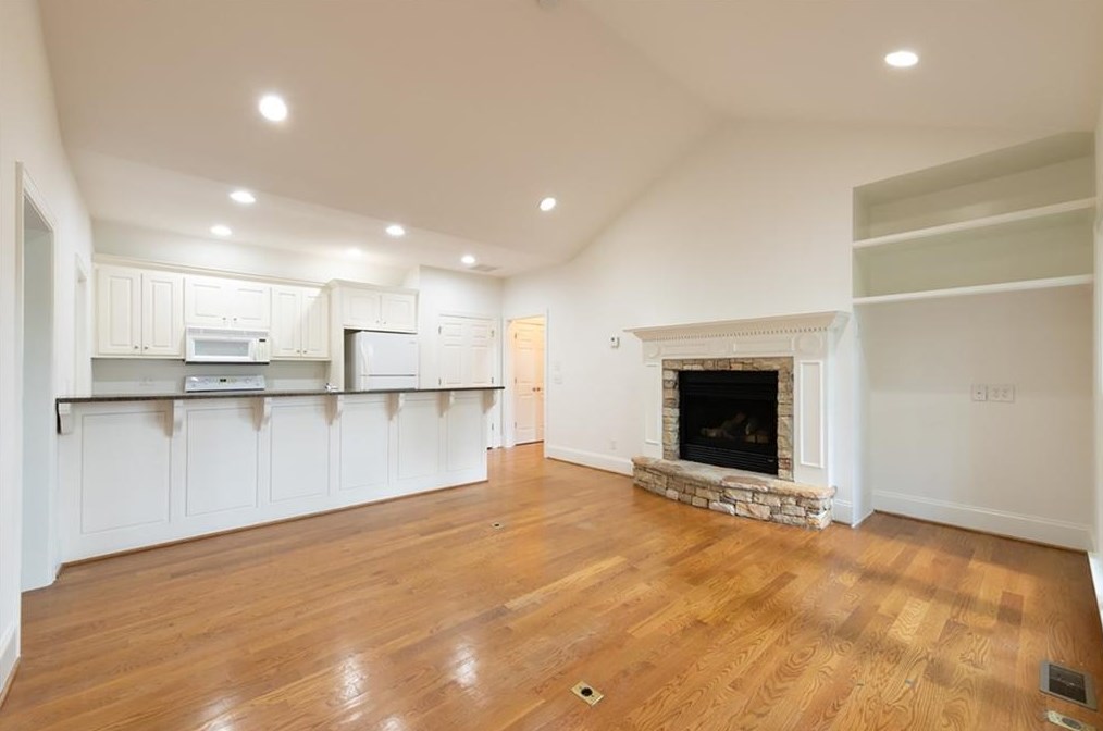 6000 Winterthur Rdg, Atlanta GA  30328-4629 exterior