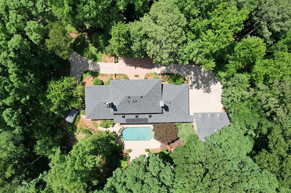 6000 Winterthur Rdg, Atlanta GA  30328-4629 exterior
