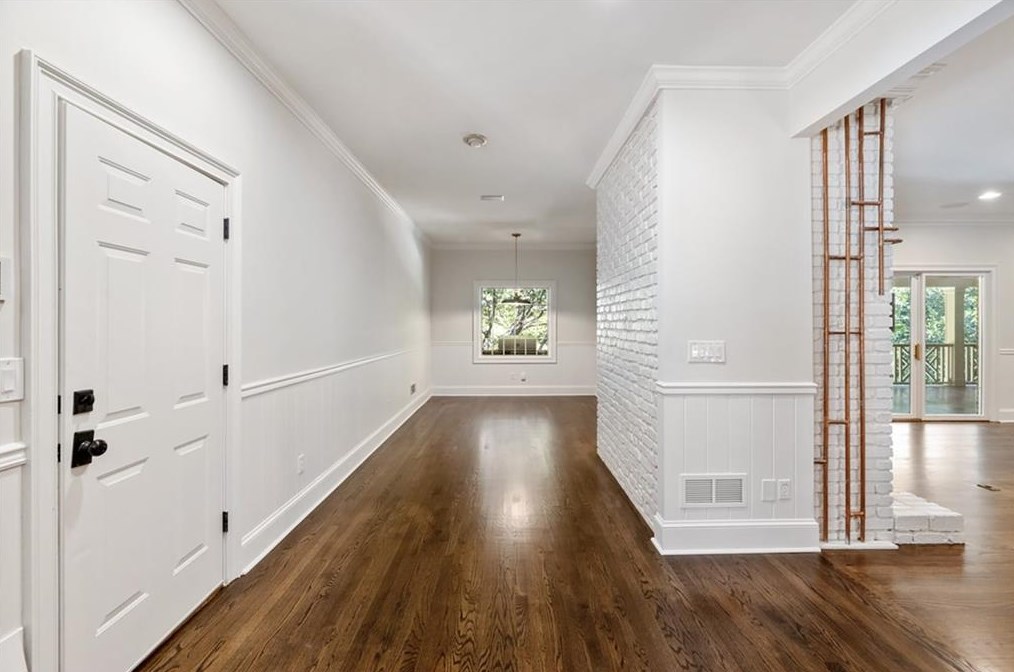 6000 Winterthur Rdg, Atlanta GA  30328-4629 exterior