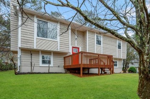 705 Mountain Village Dr, Stone Mountain, GA 30083