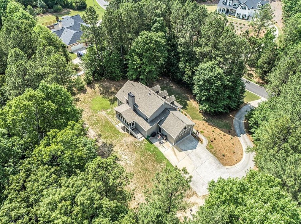 515 Huntington Dr, Ball Ground, GA 30107