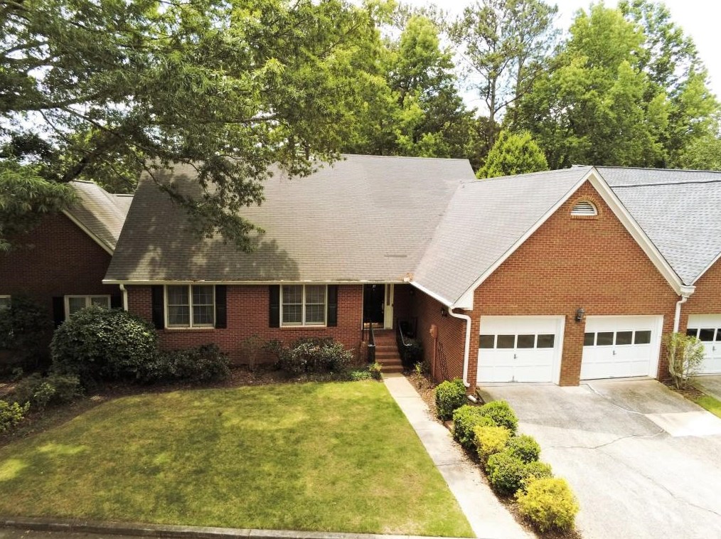 27 S Riversong Ln, Alpharetta, GA 30022