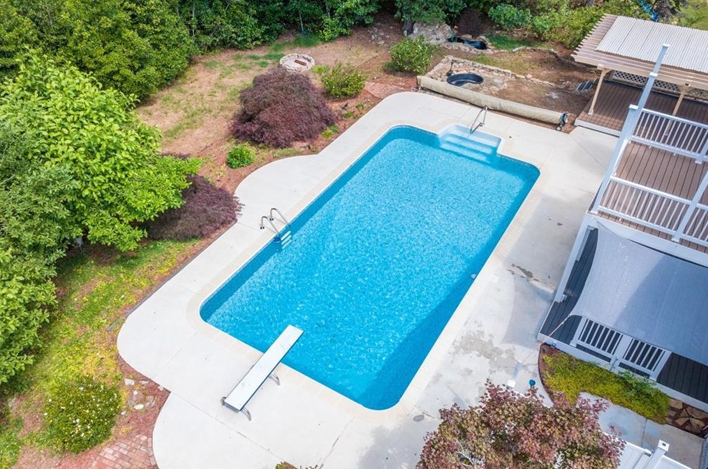 203 Bennett Farms Trl, Acworth, GA 30102-1333