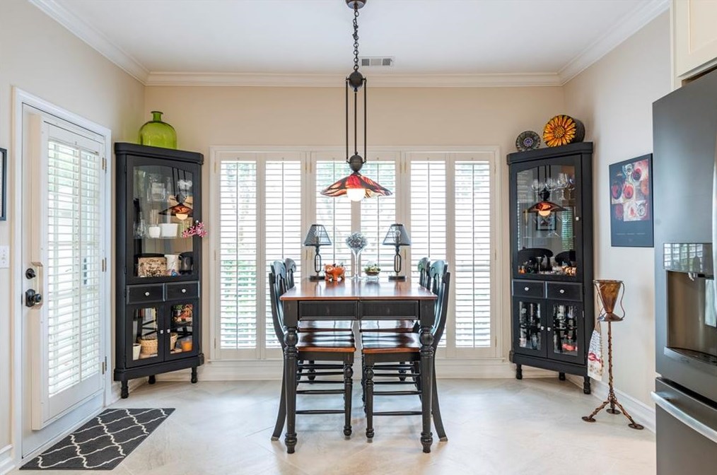 1859 Fox Chapel Dr, Smyrna GA  30080-6383 exterior