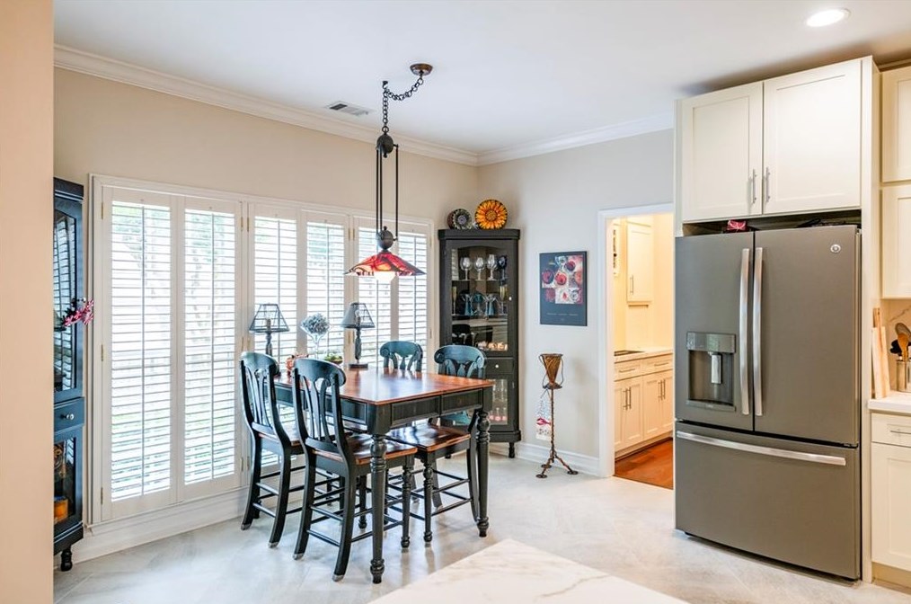 1859 Fox Chapel Dr, Smyrna GA  30080-6383 exterior