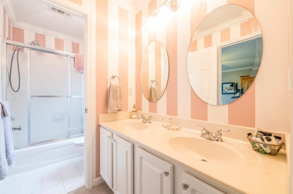 1859 Fox Chapel Dr, Smyrna GA  30080-6383 exterior