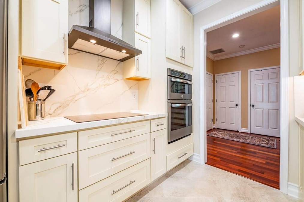 1859 Fox Chapel Dr, Smyrna GA  30080-6383 exterior