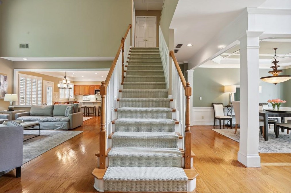 2075 Wrights Ml Cir, Atlanta GA  30324-2792 exterior