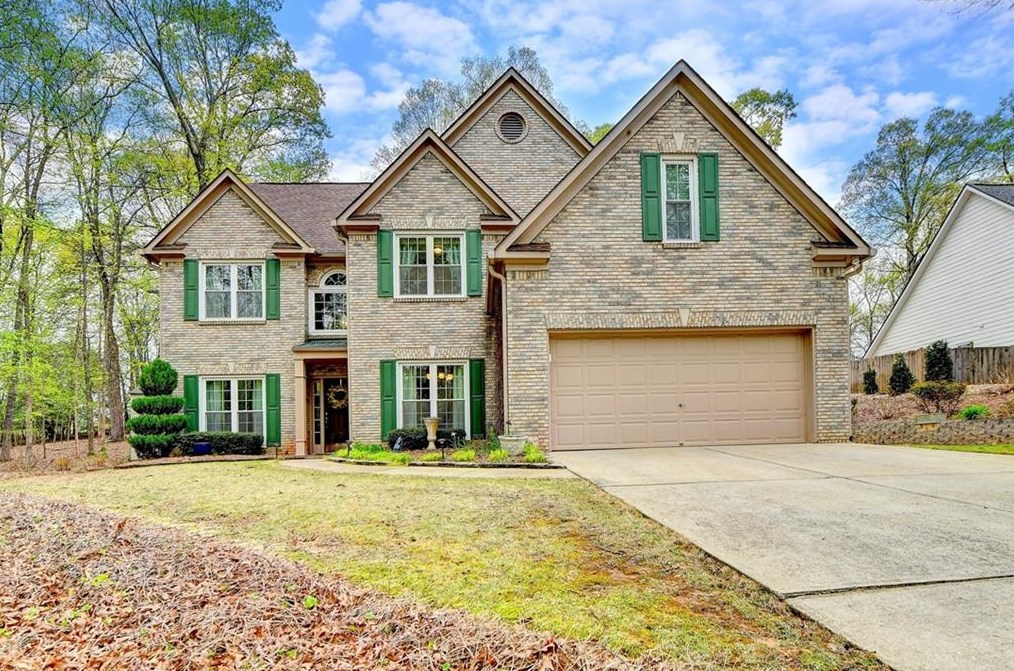 5724 Newberry Point Dr, Flowery Branch, GA 30542-2754