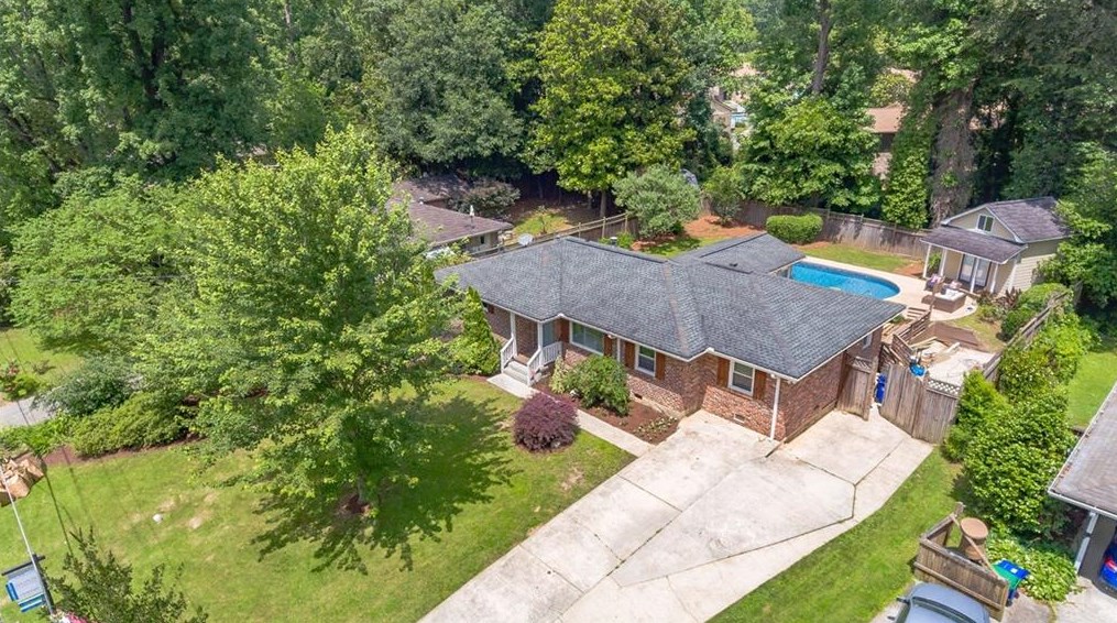 2967 Mount Olive Dr, Decatur GA  30033-3013 exterior