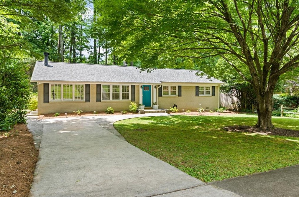 2991 Delcourt Dr, Decatur, GA 30033-2447