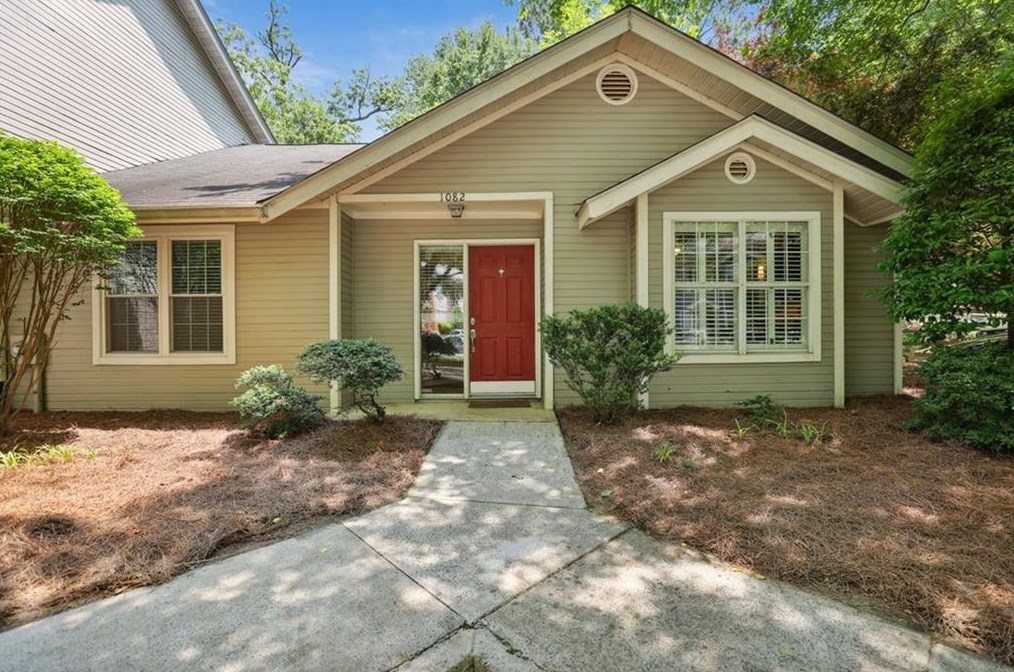 1082 Woodbridge Hollow Ct, Atlanta, GA 30306-0023