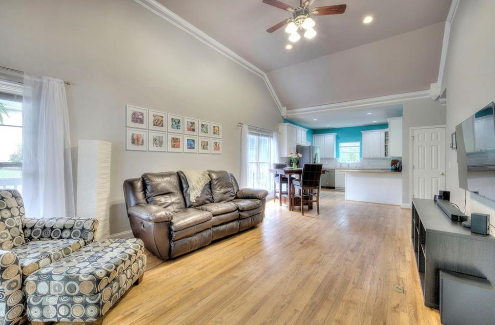 26 J R Rd, Euharlee, GA 30121-8137