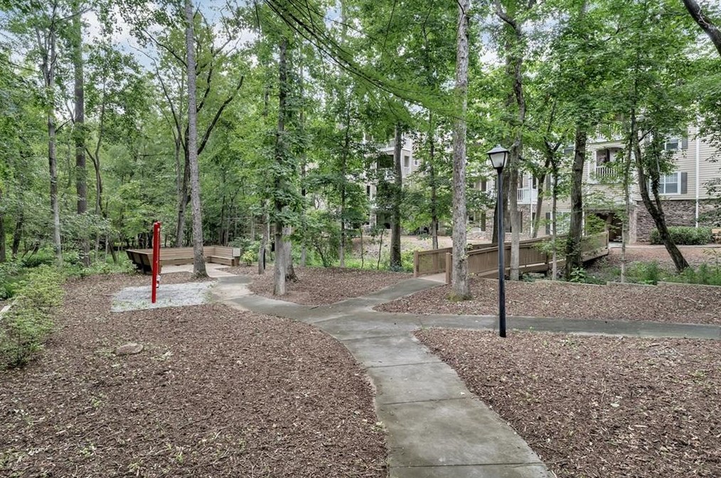 1229 Whitshire Way, Alpharetta GA 30004-4978 exterior